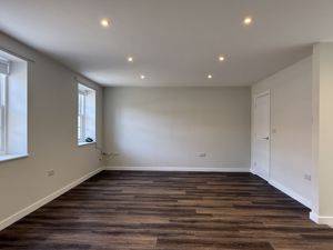 Living area- click for photo gallery